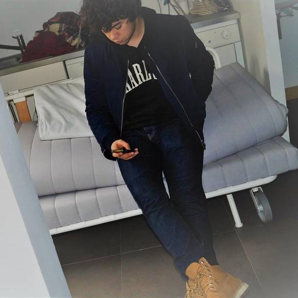 Meet your Posher, Hisham - Picture 1 of 1